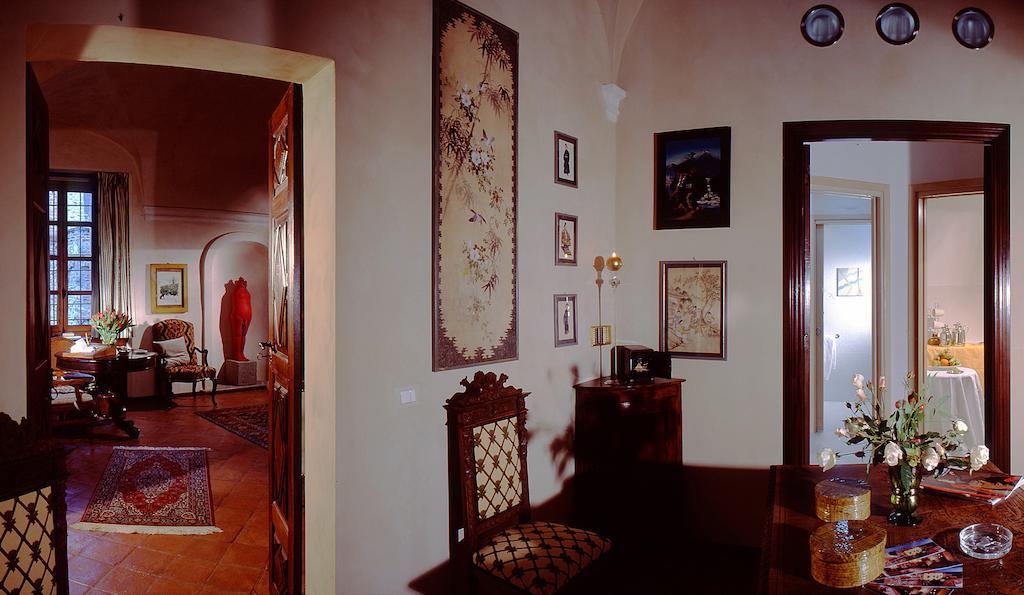 Castello Di Strambinello Bed & Breakfast Luaran gambar